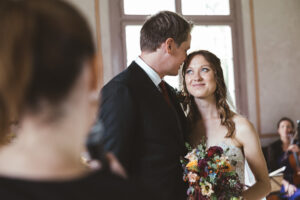 Regard amoureux de la Mariée